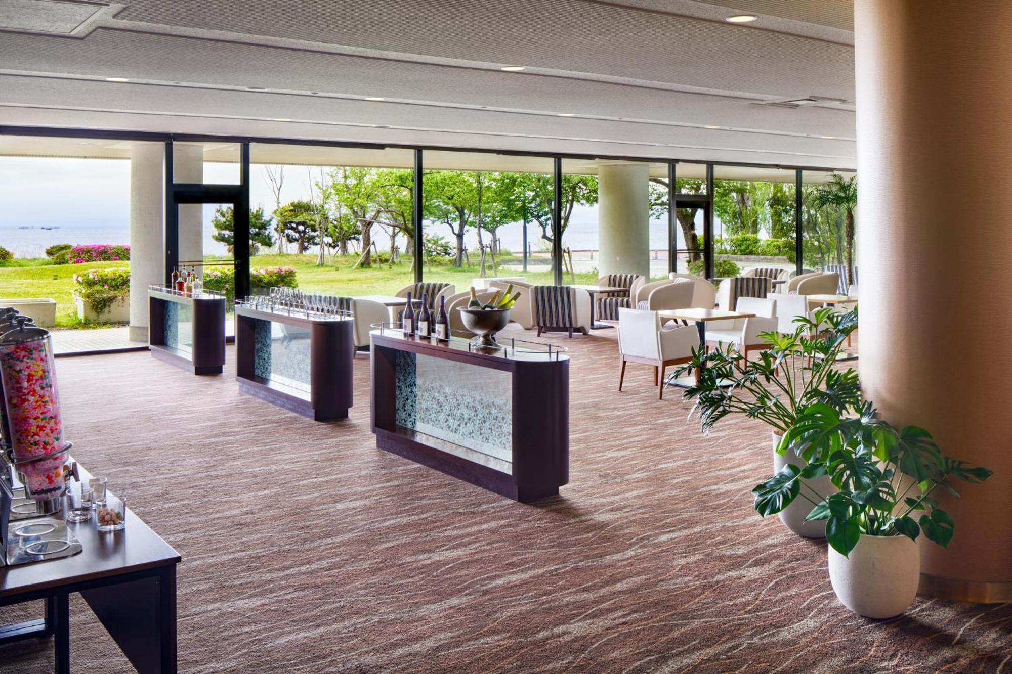 Grand Mercure Lake Biwa Resort & Spa Нагахама Экстерьер фото