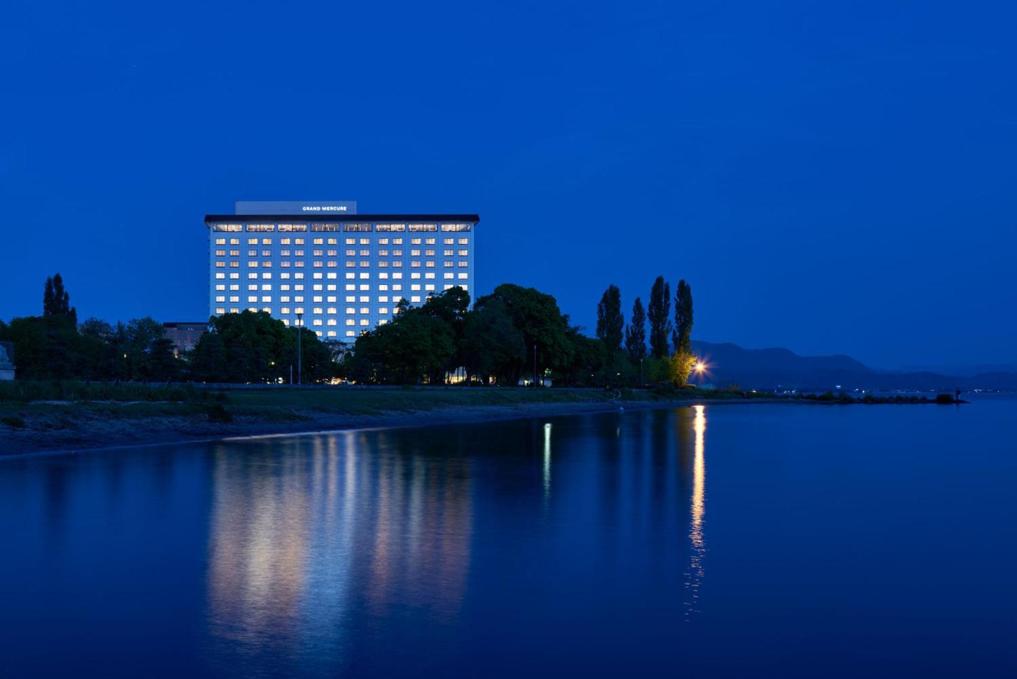 Grand Mercure Lake Biwa Resort & Spa Нагахама Экстерьер фото