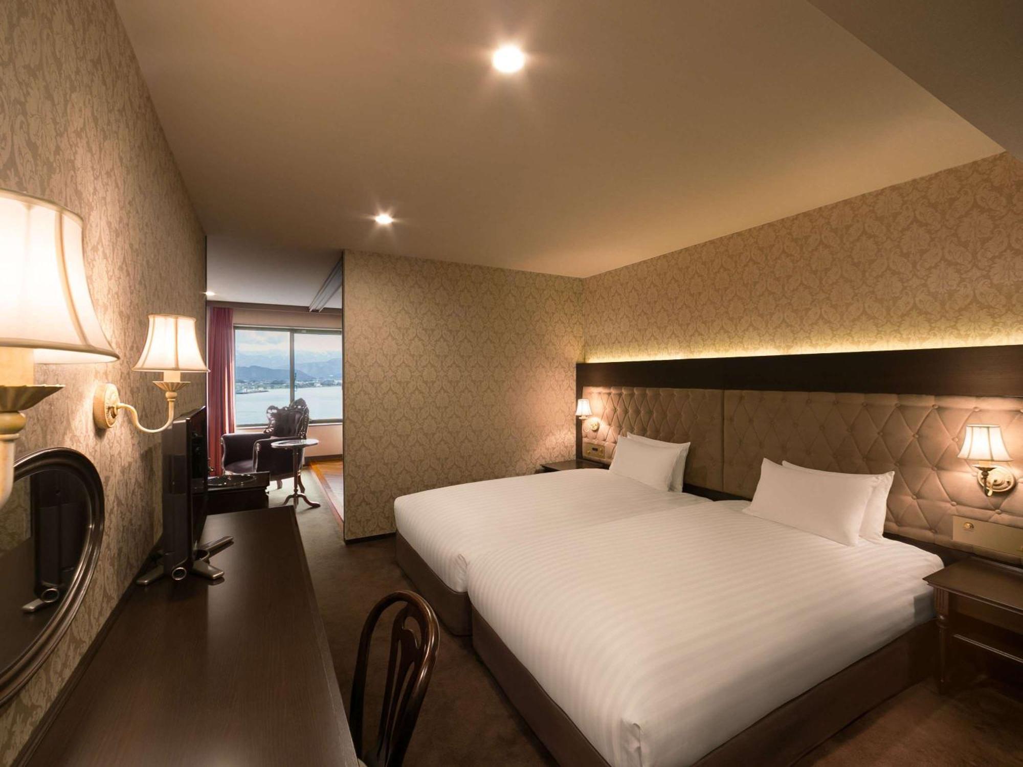 Grand Mercure Lake Biwa Resort & Spa Нагахама Экстерьер фото