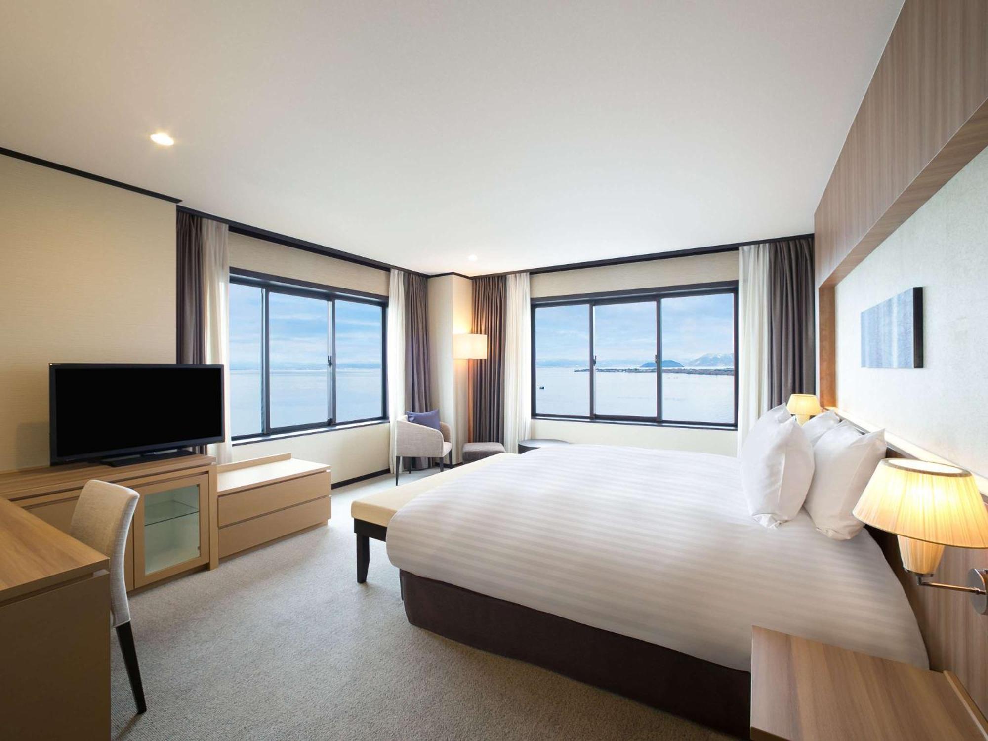 Grand Mercure Lake Biwa Resort & Spa Нагахама Экстерьер фото