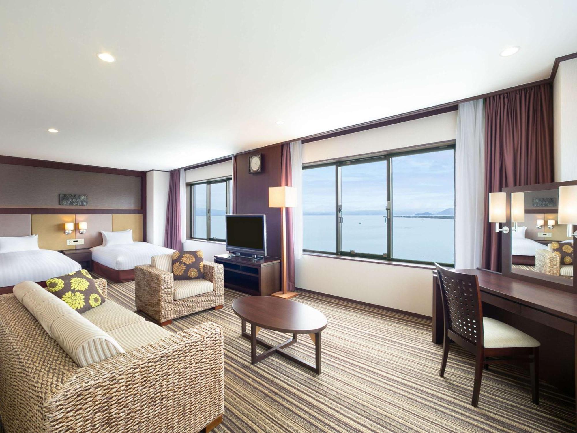 Grand Mercure Lake Biwa Resort & Spa Нагахама Экстерьер фото
